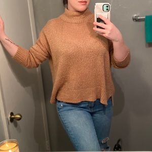 M/peach-beige